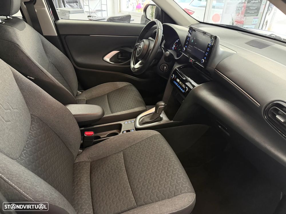 Toyota Yaris Cross - 40