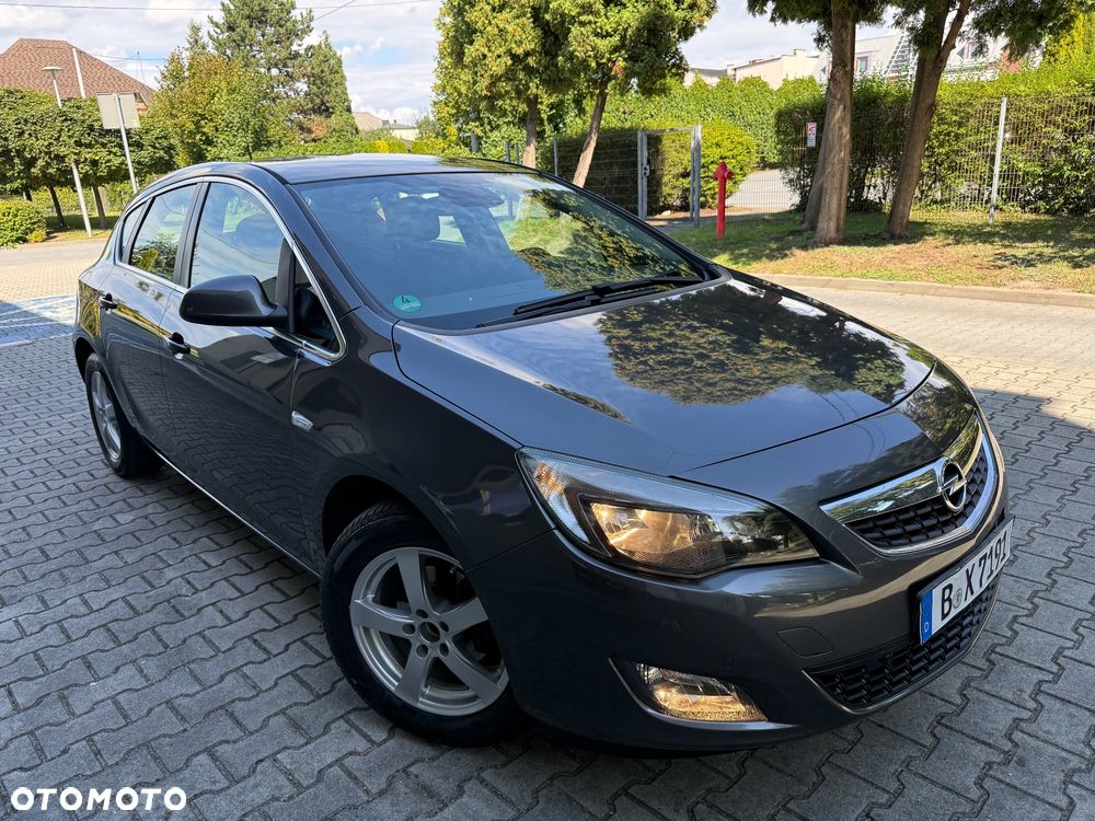 Opel Astra 1.6 ECOFLEX Start/Stop Edition - 12