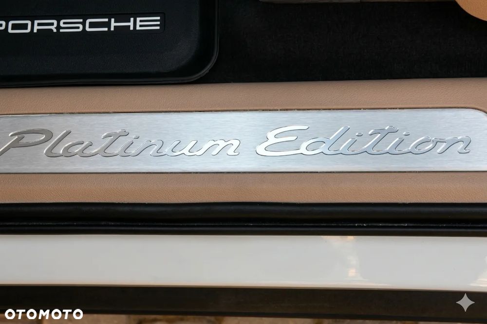 Porsche Cayenne Platinum Edition - 14