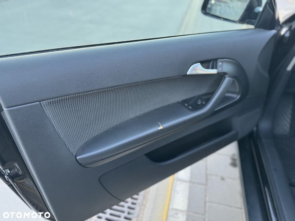 Audi A3 3-drzwiowe 1.9 TDI DPF Attraction - 10