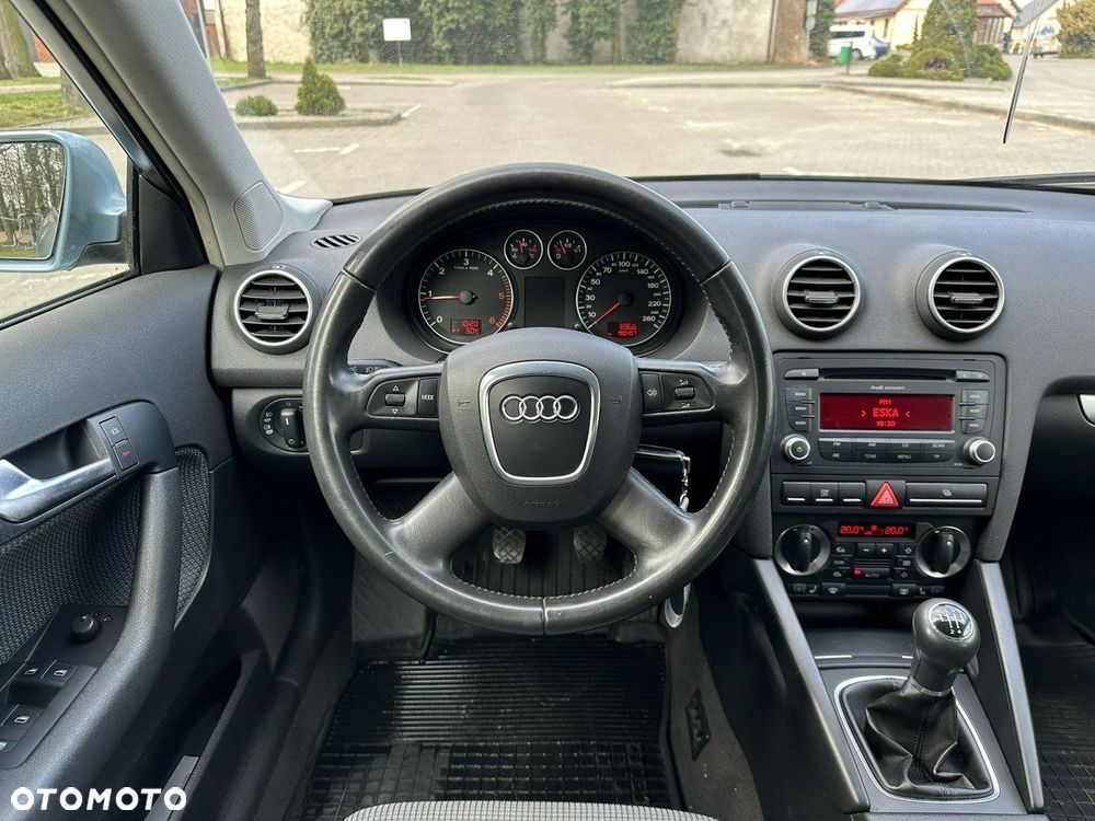 Audi A3 Sportback - 16