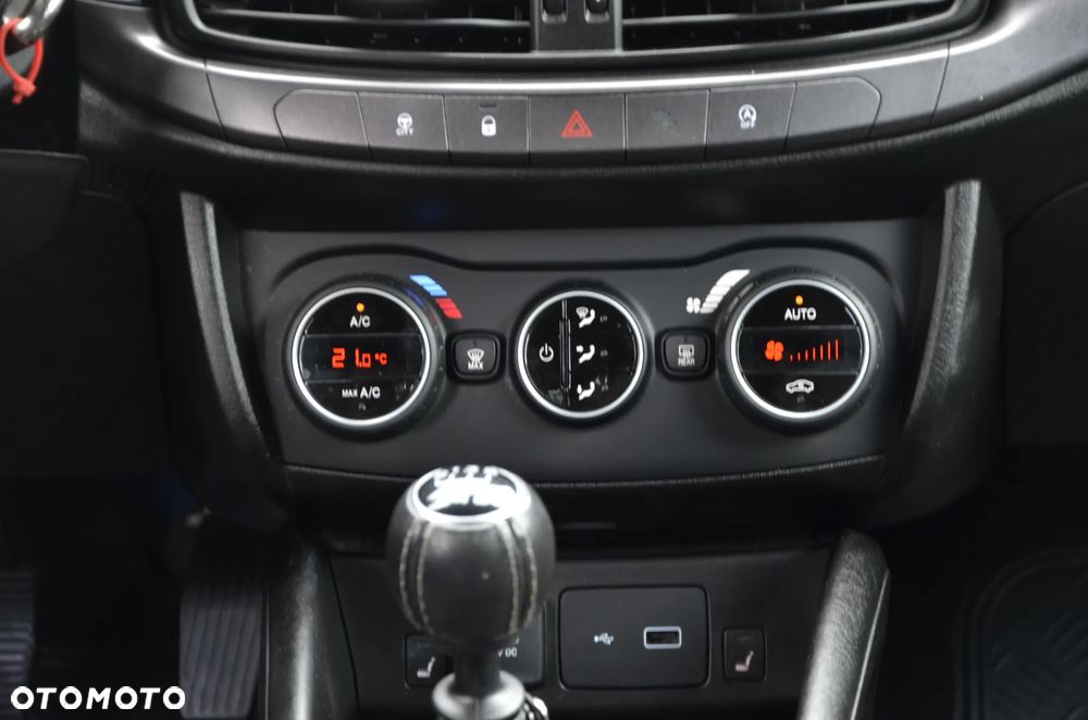 Fiat Tipo 1.4 T-Jet S-Design - 27