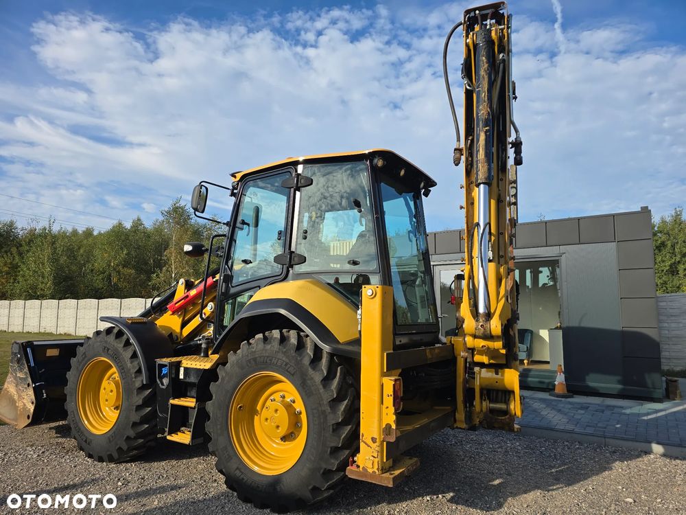 Caterpillar - 11