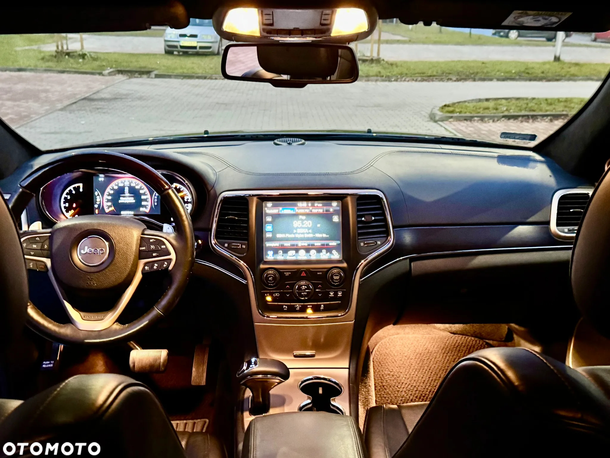 Jeep Grand Cherokee 3.0 CRD Overland Summit - 19