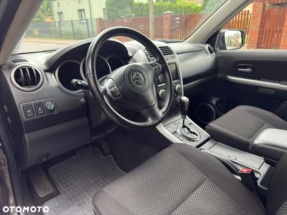 Suzuki Grand Vitara 2.4 Premium EU5 - 9