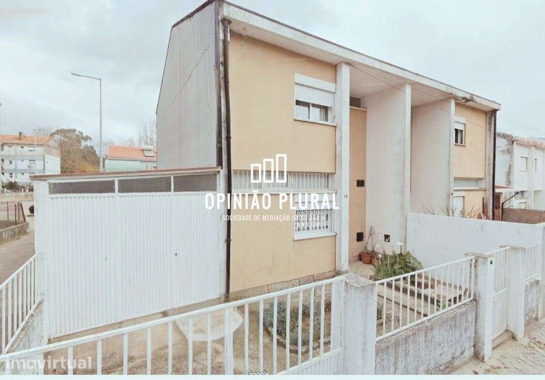 Moradia para Remodelar com Grande Potencial | Cedro - Grande imagem: 2/20
