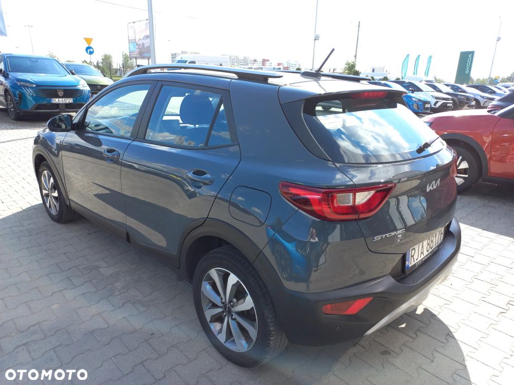 Kia Stonic 1.2 L - 7