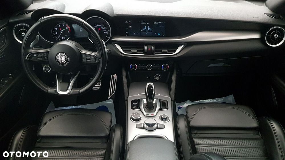 Alfa Romeo Stelvio - 20