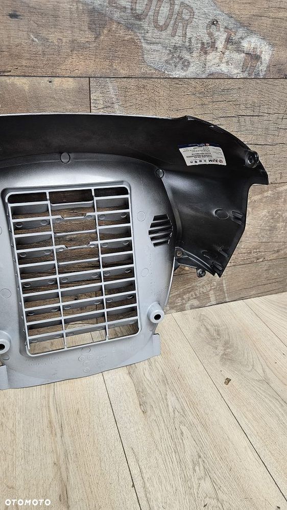 Osłona chłodnicy owiewka Spoiler grill SYM GTS 125 / 250 / 300 EVO  64300-HMA-000-KB - 7
