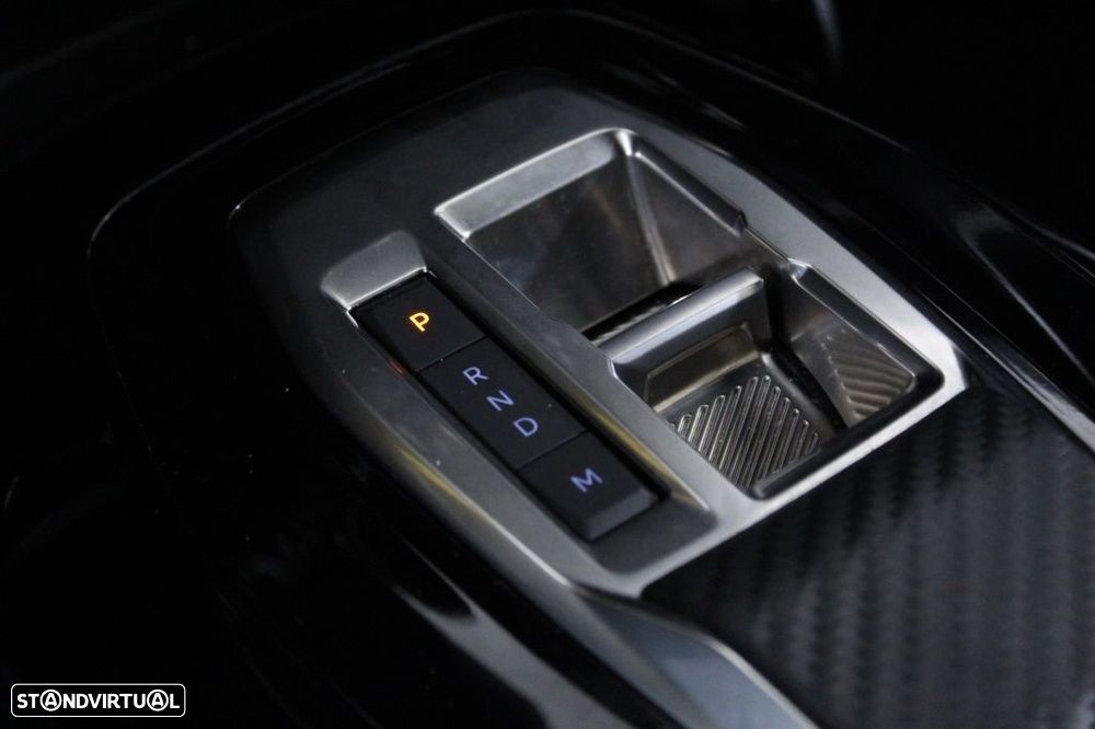 Peugeot 2008 1.2 Hybrid Allure e-DCS6 - 30