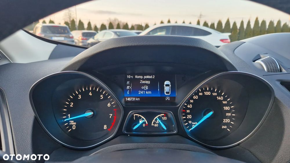 Ford Kuga 1.5 EcoBoost 2x4 Titanium - 15