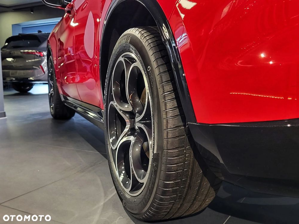 Alfa Romeo Stelvio 2.0 Turbo Sprint Q4 - 11