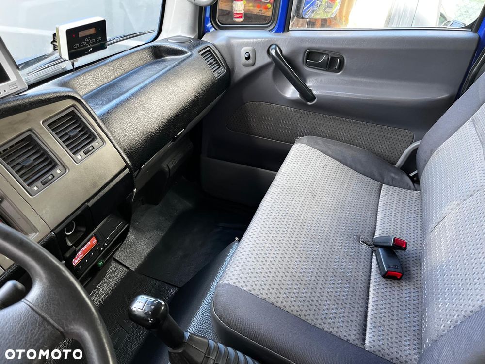 Nissan Atleon - 15