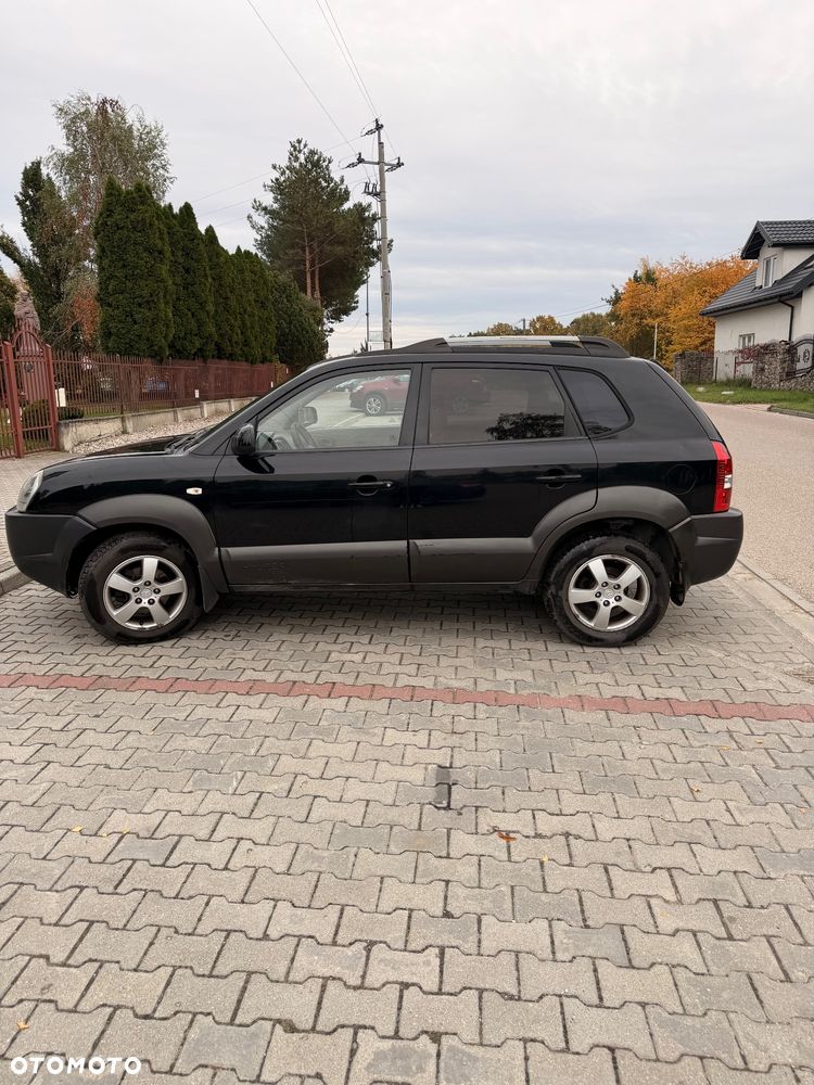 Hyundai Tucson 2004 photo 3