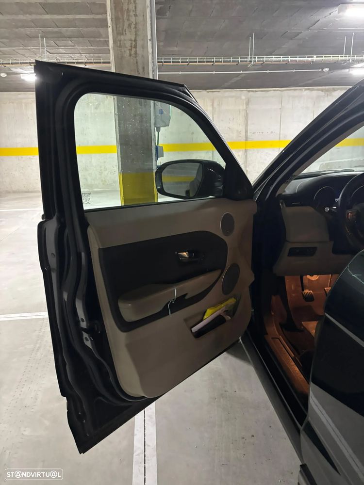 Land Rover Range Rover Evoque 2.2 SD4 Pure - 12
