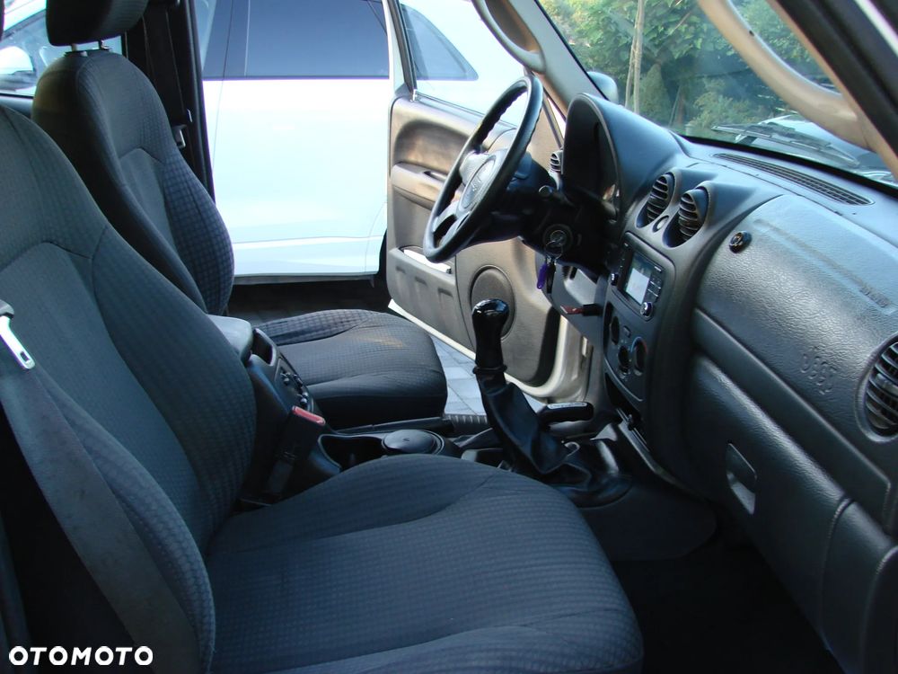 Jeep Cherokee 2.5L CRD Sport - 19