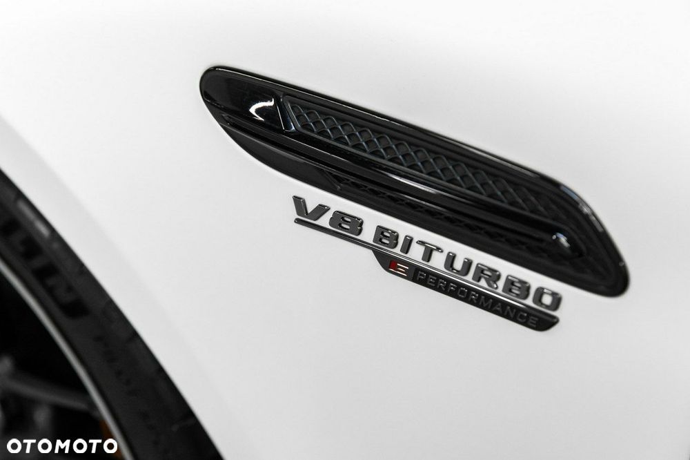 Mercedes-Benz AMG GT - 14