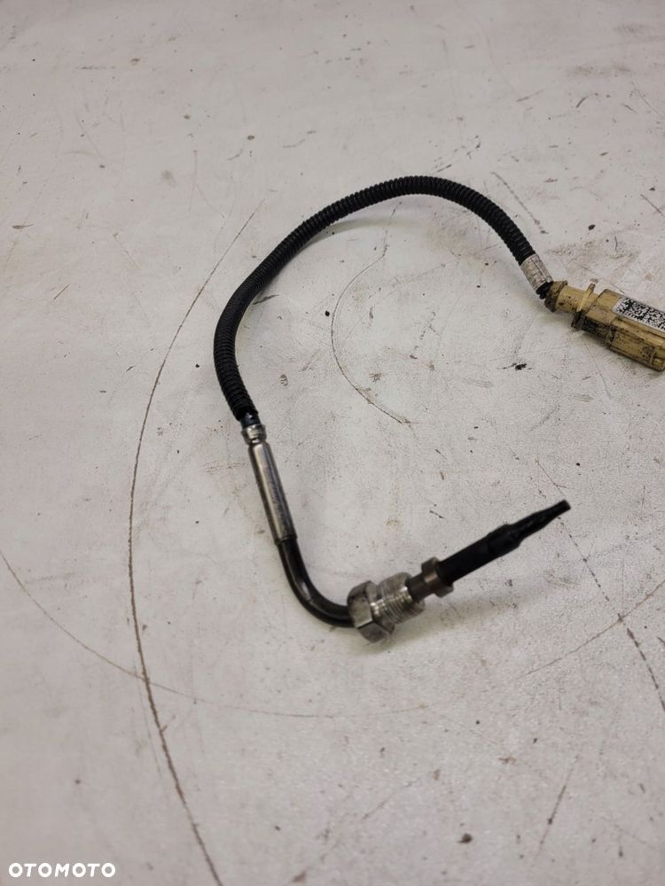 CZUJNIK TEMPERATURY SPALIN AUDI A4 Q7 059906088CN - 2