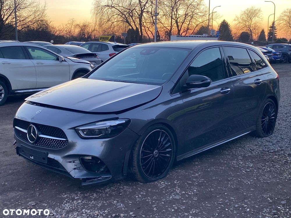 Mercedes-Benz Klasa B 220 4-Matic AMG Line 7G-DCT - 2