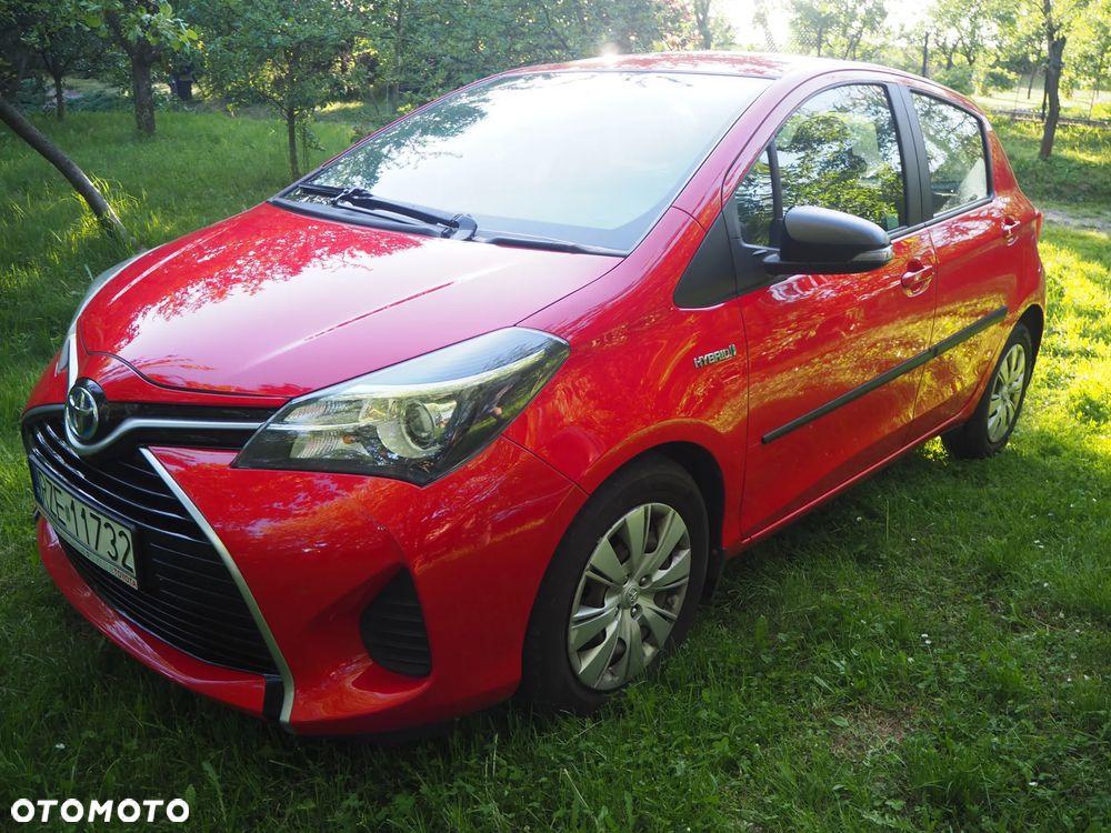 Toyota Yaris Hybrid 100 Life - 3