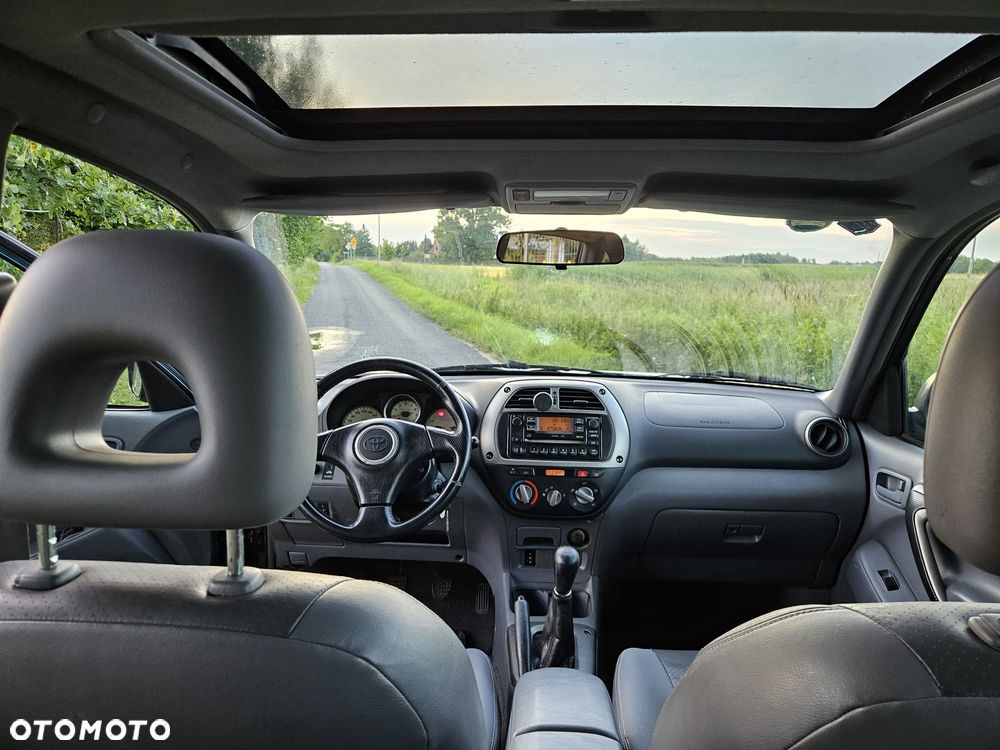 Toyota RAV4 2.0 VVT-i Sol - 13