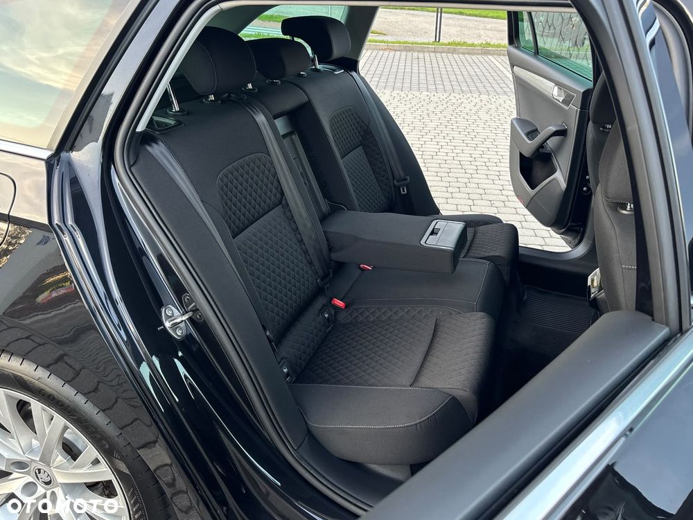 Skoda Superb 2.0 TDI DSG Premium Edition - 10
