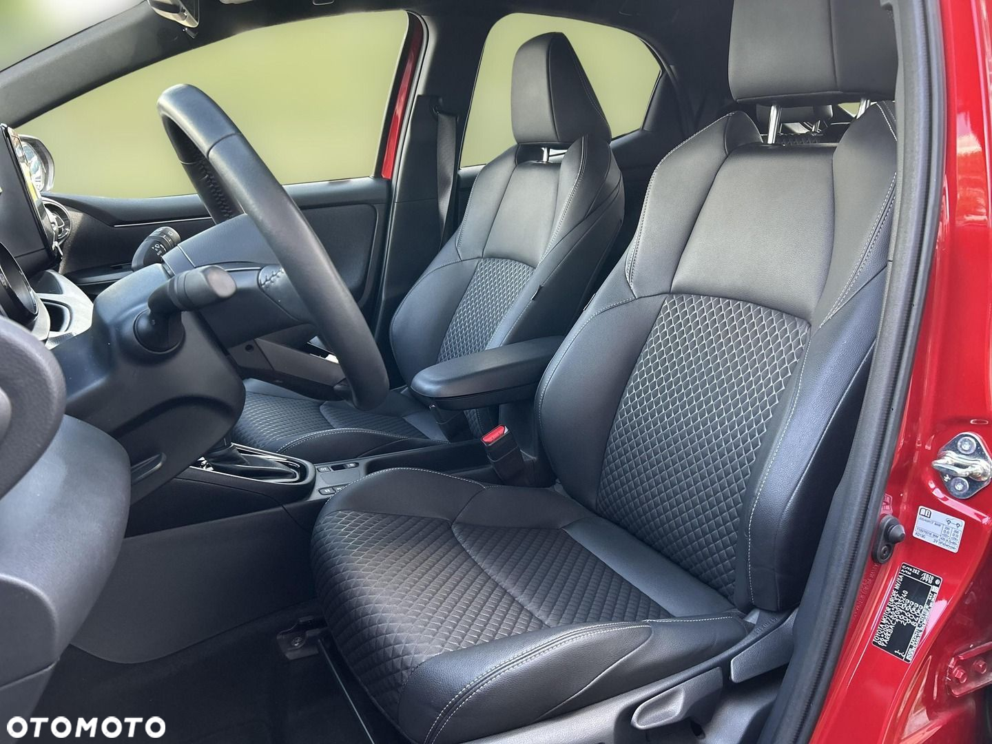 Toyota Yaris Hybrid 1.5 Selection Style - 8