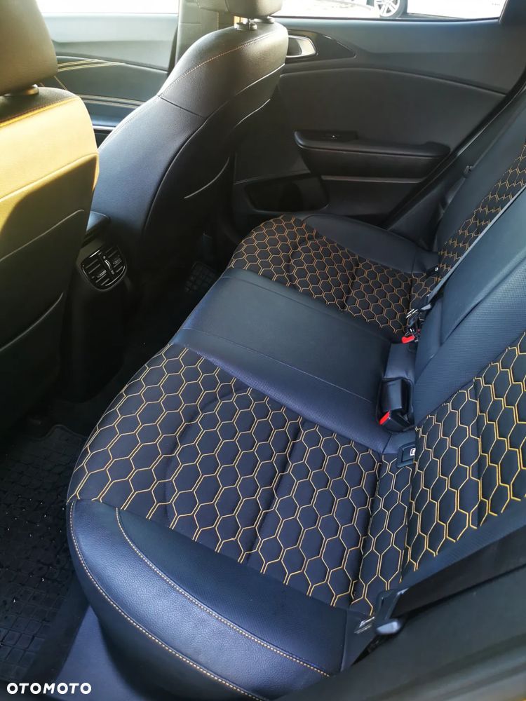 Kia XCeed 1.5 T-GDI L Business Line - 9