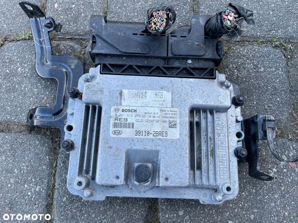 KOMPUTER sterownik silnika KIA CEED II 1.6 GDI 39110-2BRE9 0261S13258 - 1