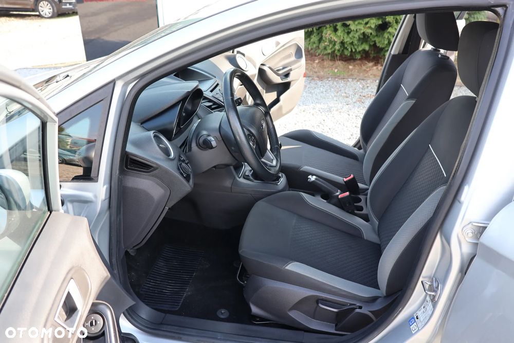 Ford Fiesta 1.25 Celebration - 8