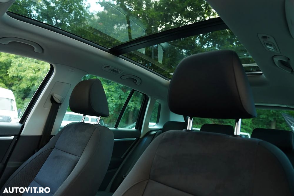 Volkswagen Tiguan - 12