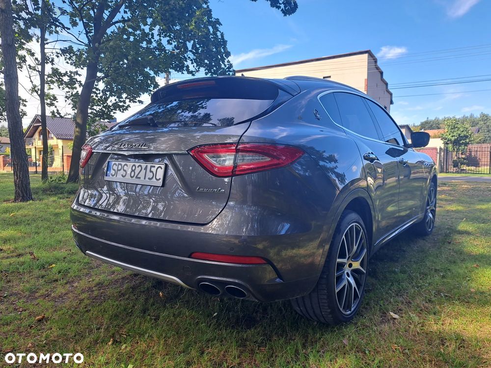 Maserati Levante - 4