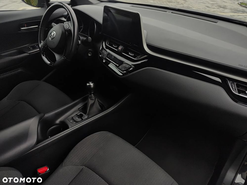 Toyota C-HR 1.2 T Premium - 10