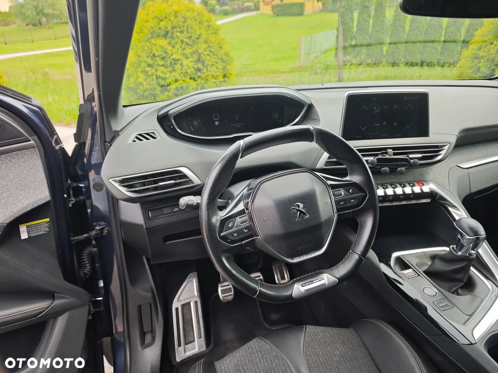 Peugeot 5008 - 11