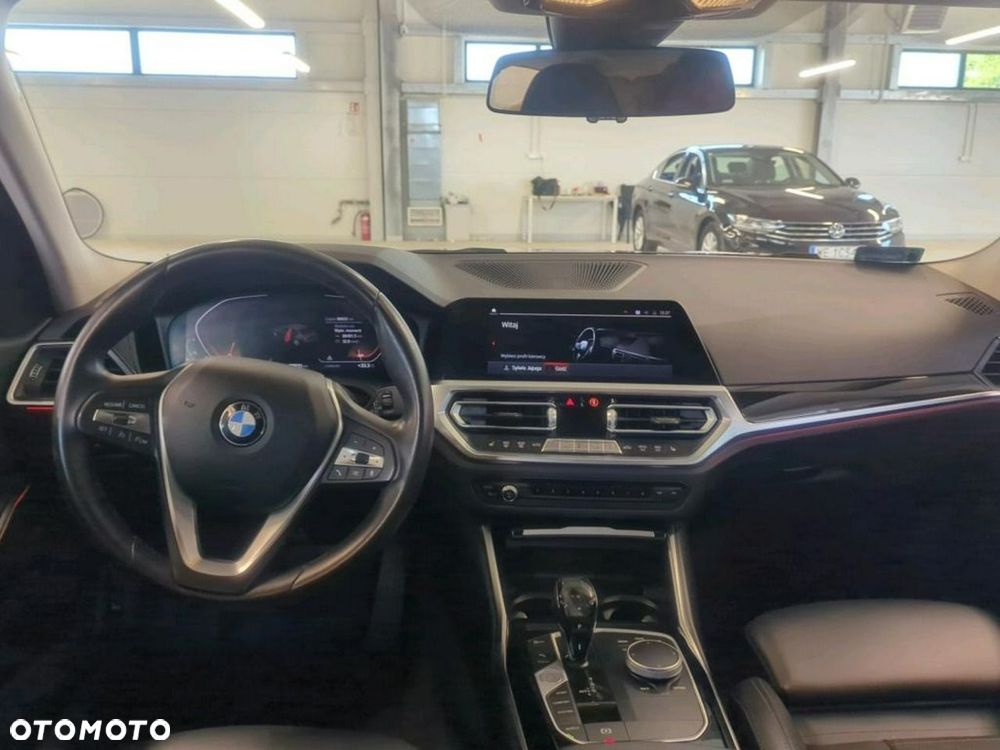 BMW Seria 3 318i Sport Line - 4