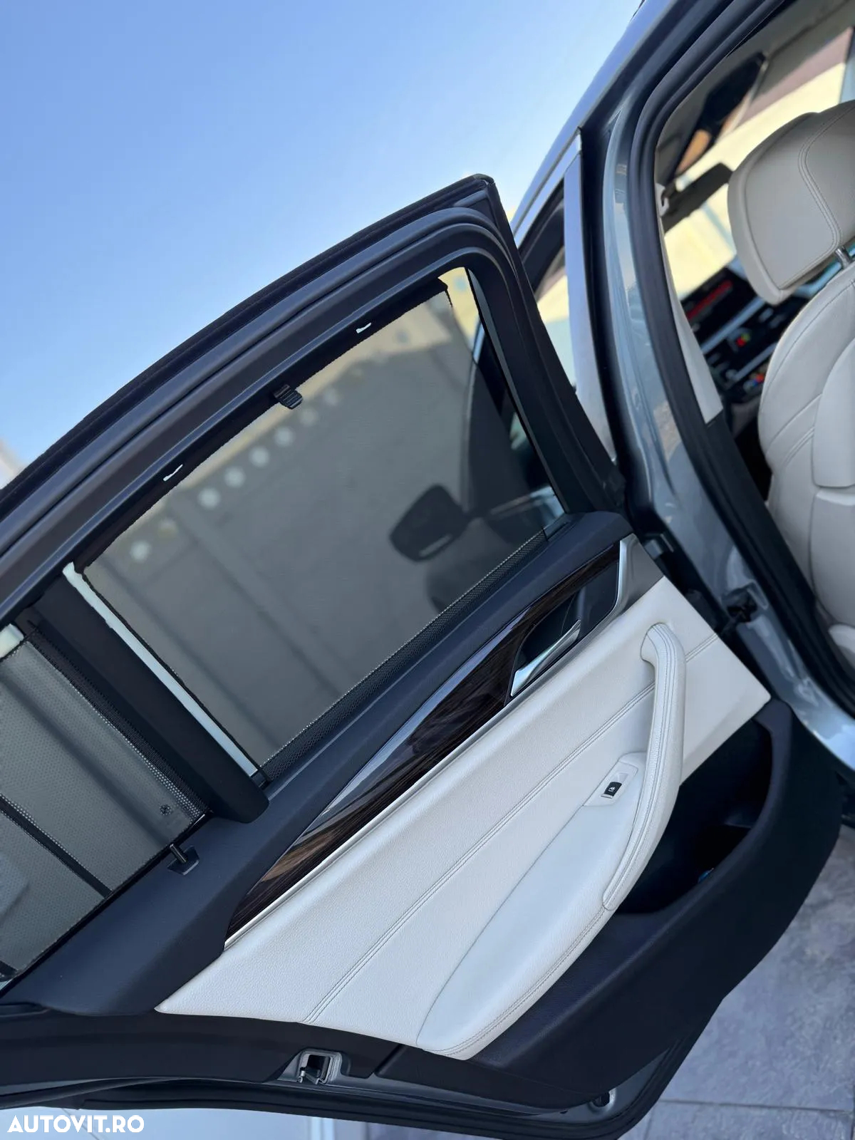 BMW Seria 5 520d AT - 12
