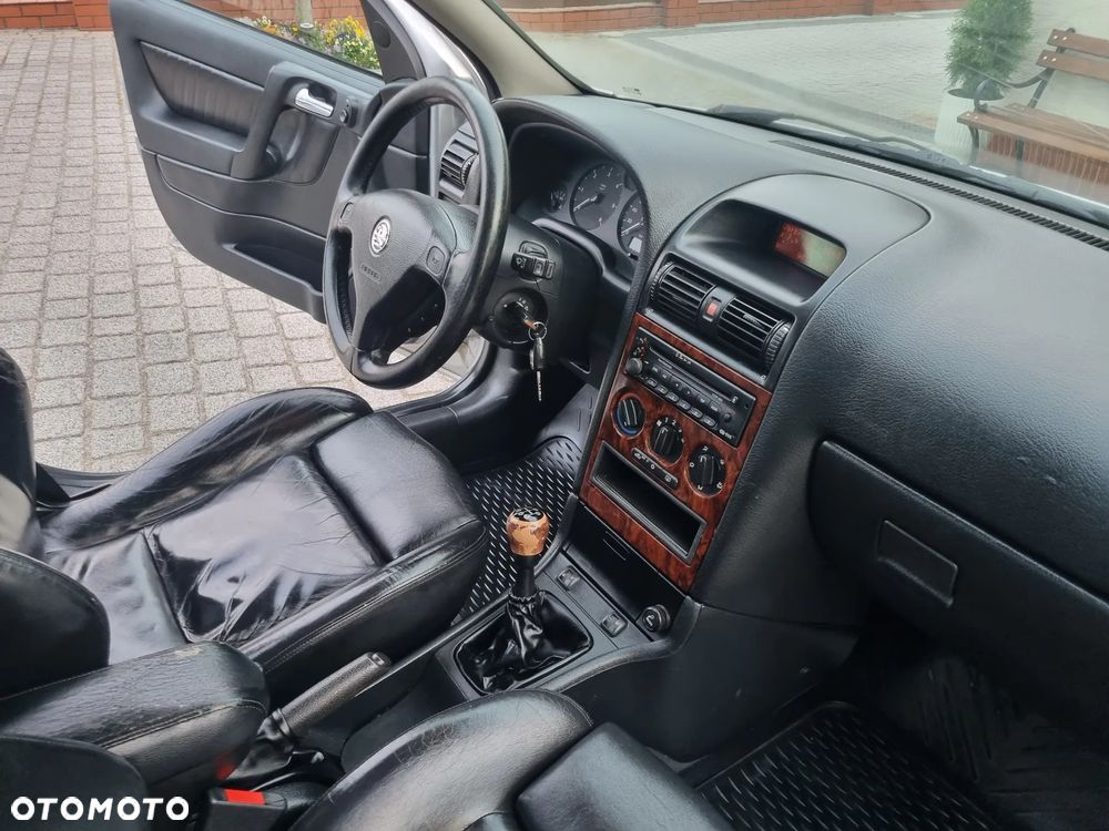 Opel Astra 2.0 DI Elegance - 15