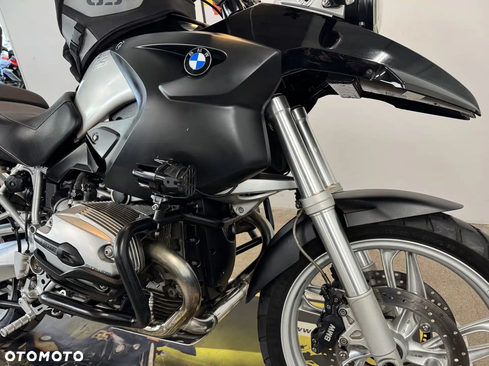 BMW R - 9