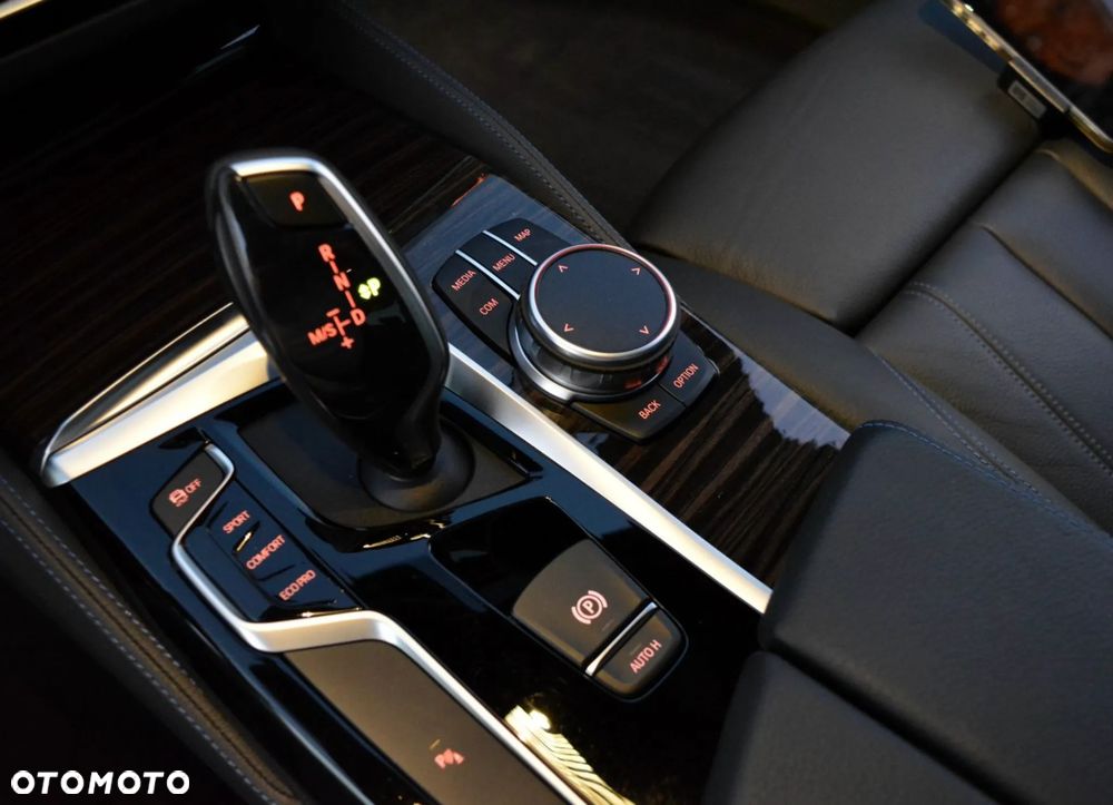 BMW Seria 5 530i GPF M Sport sport - 21