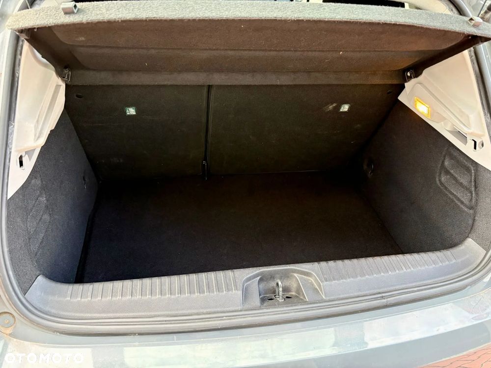 Renault Clio E-TECH 140 INTENS - 10