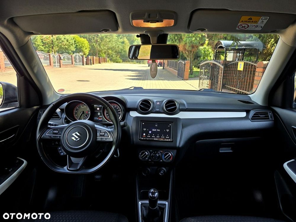 Suzuki Swift 1.2 Dualjet Hybrid Comfort - 12