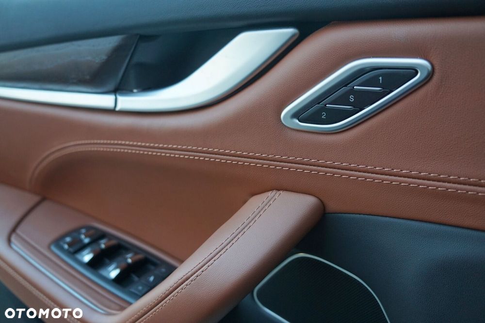 Maserati Levante Diesel Granlusso - 12