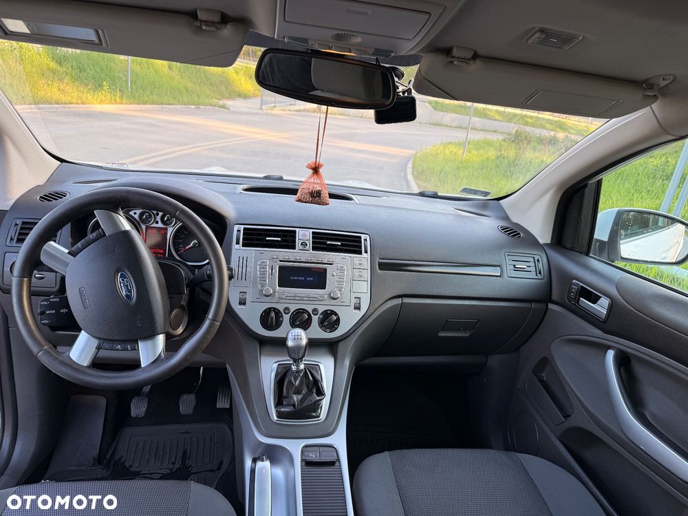 Ford Kuga 2.0 TDCi Titanium - 12