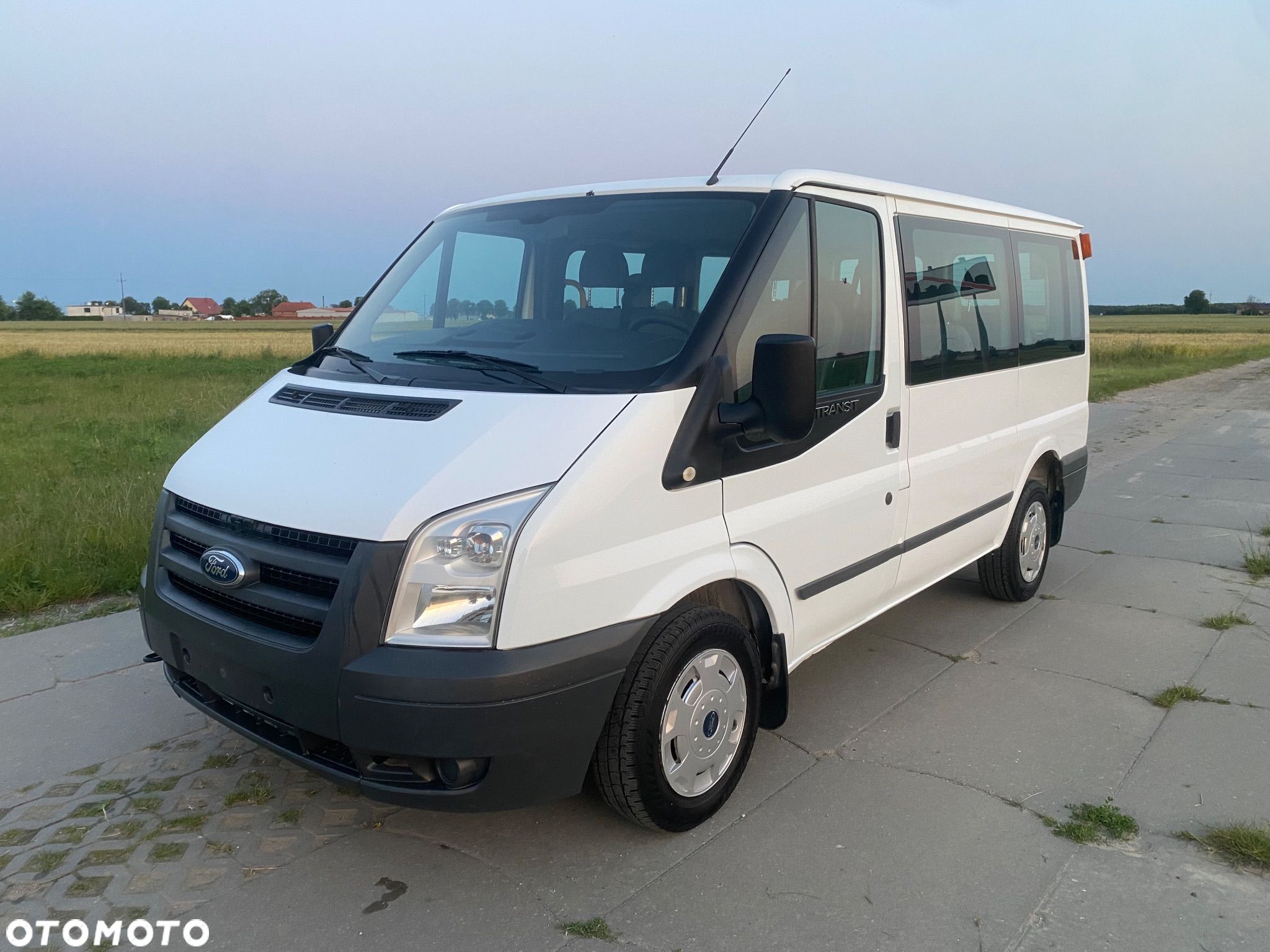Ford Transit - 1