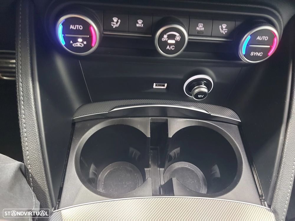 Alfa Romeo Stelvio 2.2 D Sprint AT8 - 26