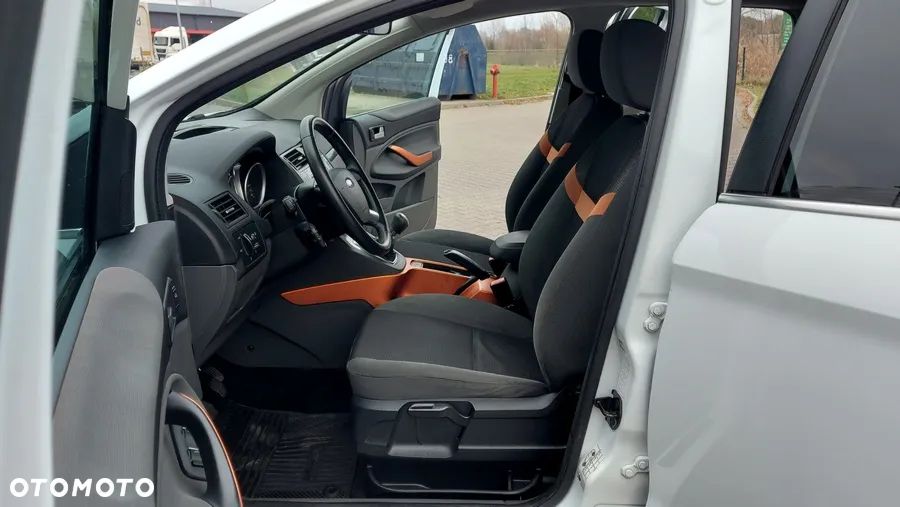 Ford Kuga 2.0 TDCi 4x4 White Magic - 10