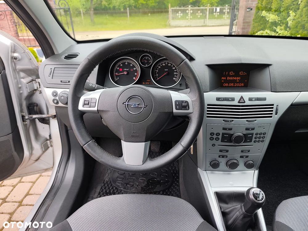Opel Astra 1.6 Edition - 21