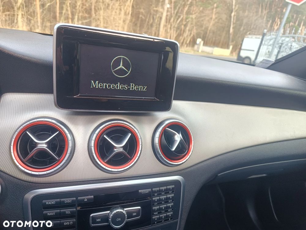 Mercedes-Benz CLA - 22