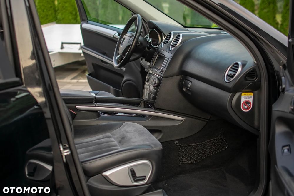 Mercedes-Benz ML 320 CDI 4Matic 7G-TRONIC DPF Edition 10 - 37