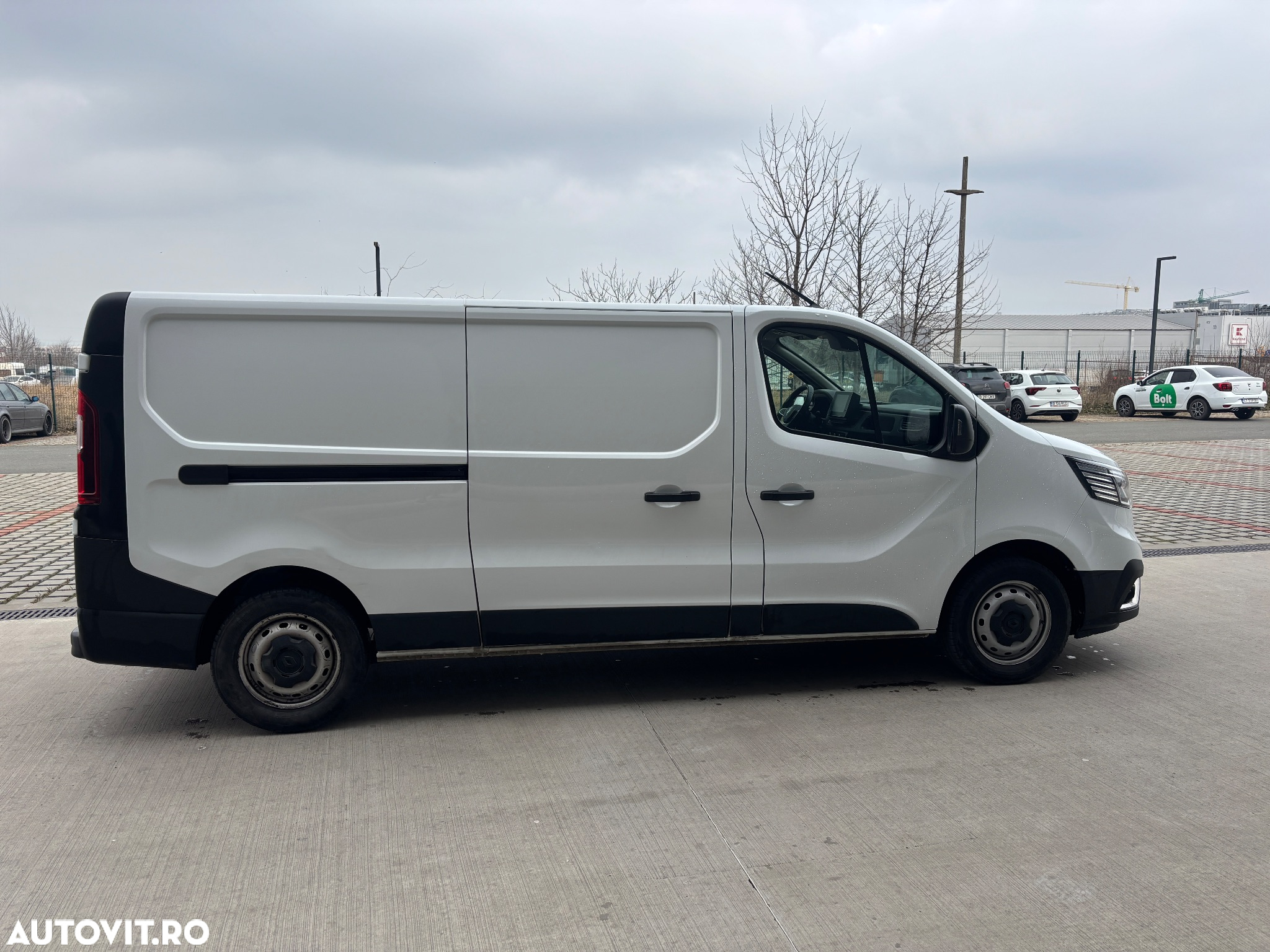 Renault TRAFIC - 10